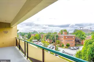 4720 Chevy Chase Dr, Chevy Chase, MD 20815 - Photo 16