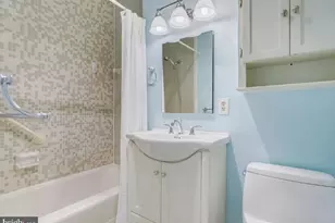 4720 Chevy Chase Dr, Chevy Chase, MD 20815 - Photo 10