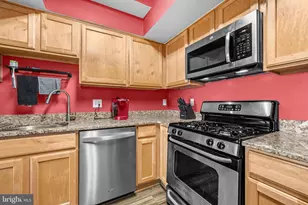 7915 Eastern Ave, Silver Spring, MD 20910 - Photo 14