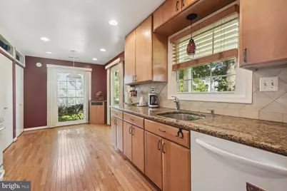 12904 North Commons Way, Potomac, MD 20854 - Photo 16