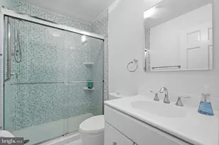 10904 Stanmore Dr, Rockville, MD 20854 - Photo 20