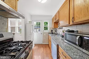 11931 Centerhill St, Silver Spring, MD 20902 - Photo 12