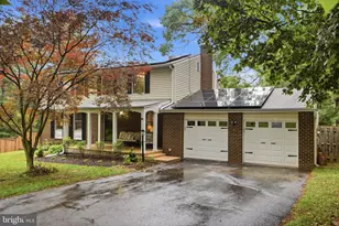 21 Bell Bluff Ct, Gaithersburg, MD 20879 - Photo 2