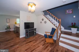 8698 Delcris Dr, Gaithersburg, MD 20886 - Photo 10