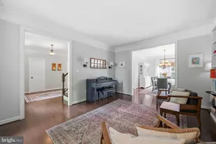 21406 Manor View Cir, Germantown, MD 20876 - Photo 6