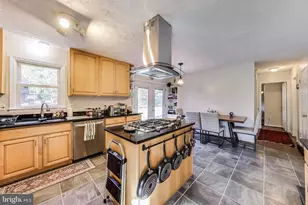 7726 Seven Locks Rd, Bethesda, MD 20817 - Photo 8
