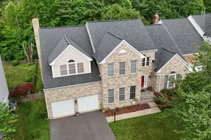 11501 Seneca Forest Cir, Germantown, MD 20876 - Photo 2