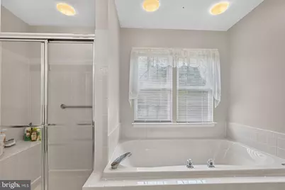11501 Seneca Forest Circle, Germantown, MD 20876 - Photo 26
