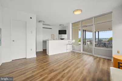 10500 Rockville Pik #1410, Rockville, MD 20852 - Photo 12