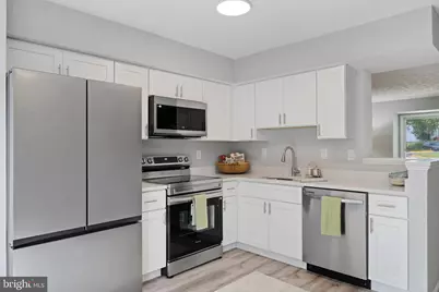 12501 Coral Grove Place, Germantown, MD 20874 - Photo 12