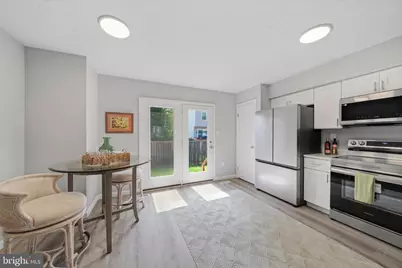 12501 Coral Grove Place, Germantown, MD 20874 - Photo 8