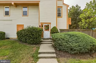 14621 Monmouth Dr, Burtonsville, MD 20866 - Photo 2