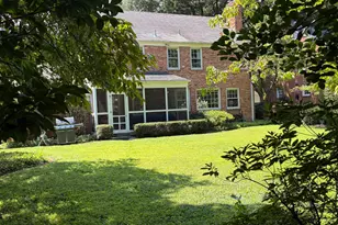 5601 Kirkwood Dr, Bethesda, MD 20816 - Photo 12