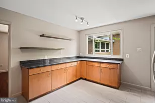 6428 Earlham Dr, Bethesda, MD 20817 - Photo 10