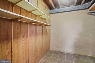 6428 Earlham Dr, Bethesda, MD 20817 - Photo 50