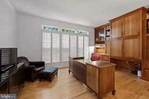 7410 Honesty Way, Bethesda, MD 20817 - Photo 26