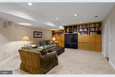 7410 Honesty Way, Bethesda, MD 20817 - Photo 54