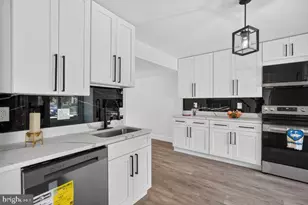 19523 Divot Pl, Montgomery Village, MD 20886 - Photo 2