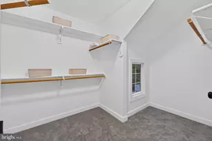 105 Watkins Overlook, Rockville, MD 20850 - Photo 18