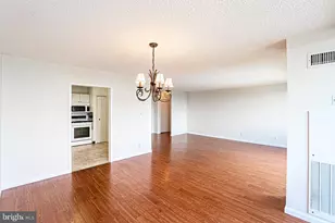5225 Pooks Hill Rd, Bethesda, MD 20814 - Photo 10