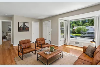 11105 Stillwater, Kensington, MD 20895 - Photo 4