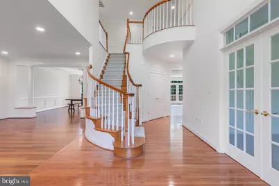 7101 Cliff Pine Drive, Gaithersburg, MD 20879 - Photo 6