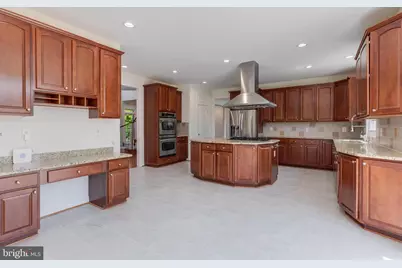 7101 Cliff Pine Drive, Gaithersburg, MD 20879 - Photo 20