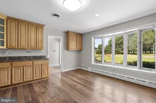 18015 Muncaster Rd, Rockville, MD 20855 - Photo 16