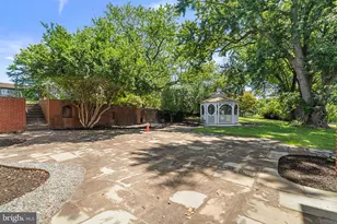 18015 Muncaster Rd, Rockville, MD 20855 - Photo 76