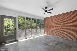 18015 Muncaster Rd, Rockville, MD 20855 - Photo 30