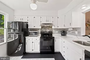 19242 Wheatfield Terrace, Gaithersburg, MD 20879 - Photo 12
