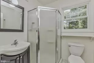 9902 Belhaven Rd, Bethesda, MD 20817 - Photo 20
