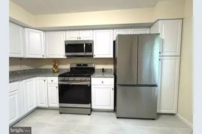 886 New Mark Esplanade, Rockville, MD 20850 - Photo 6