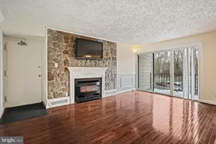 102 Duvall Ln, Gaithersburg, MD 20877 - Photo 1