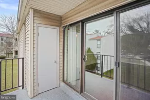 102 Duvall Ln, Gaithersburg, MD 20877 - Photo 12