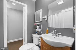 12220 Centerhill St, Silver Spring, MD 20902 - Photo 16