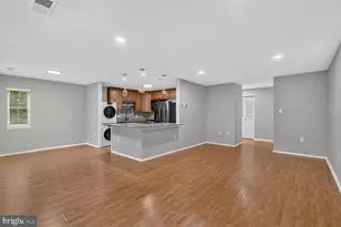 9908 Walker House Rd, Gaithersburg, MD 20886 - Photo 6