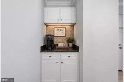 18322 Streamside Drive #301, Gaithersburg, MD 20879 - Photo 6