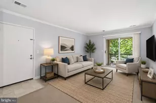 18322 Streamside Dr, Gaithersburg, MD 20879 - Photo 4