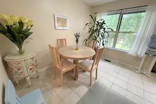 5 Martins Square Ln, Rockville, MD 20850 - Photo 16