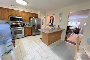 5 Martins Square Ln, Rockville, MD 20850 - Photo 22