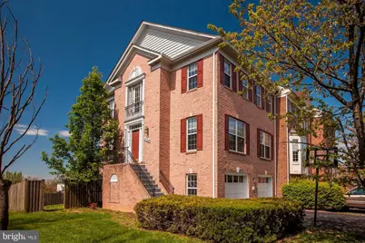 13724 Valley Oak Circle, Rockville, MD 20850 - Photo 2