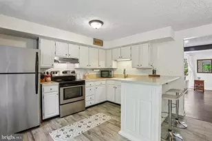 10508 Apple Ridge Rd, Gaithersburg, MD 20886 - Photo 8