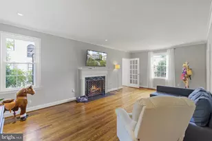 3901 Woodbine St, Chevy Chase, MD 20815 - Photo 4