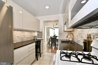 10201 Grosvenor Place #1220, Rockville, MD 20852 - Photo 16