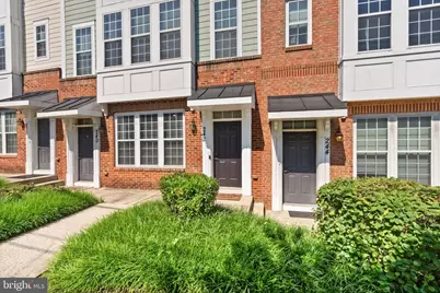 242 N Summit Avenue N #21, Gaithersburg, MD 20877 - Photo 2
