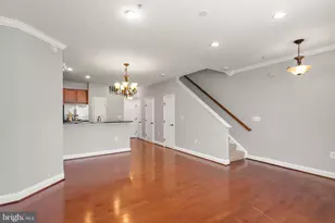242 N Summit Ave N, Gaithersburg, MD 20877 - Photo 4