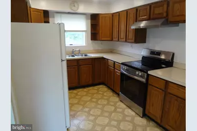 17540 Queen Elizabeth Drive, Olney, MD 20832 - Photo 8
