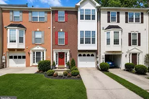 10 Augustine Ct, Gaithersburg, MD 20879 - Photo 1