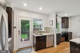 5802 Ryland Dr, Bethesda, MD 20817 - Photo 8